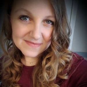 Meet your Posher, Leanne